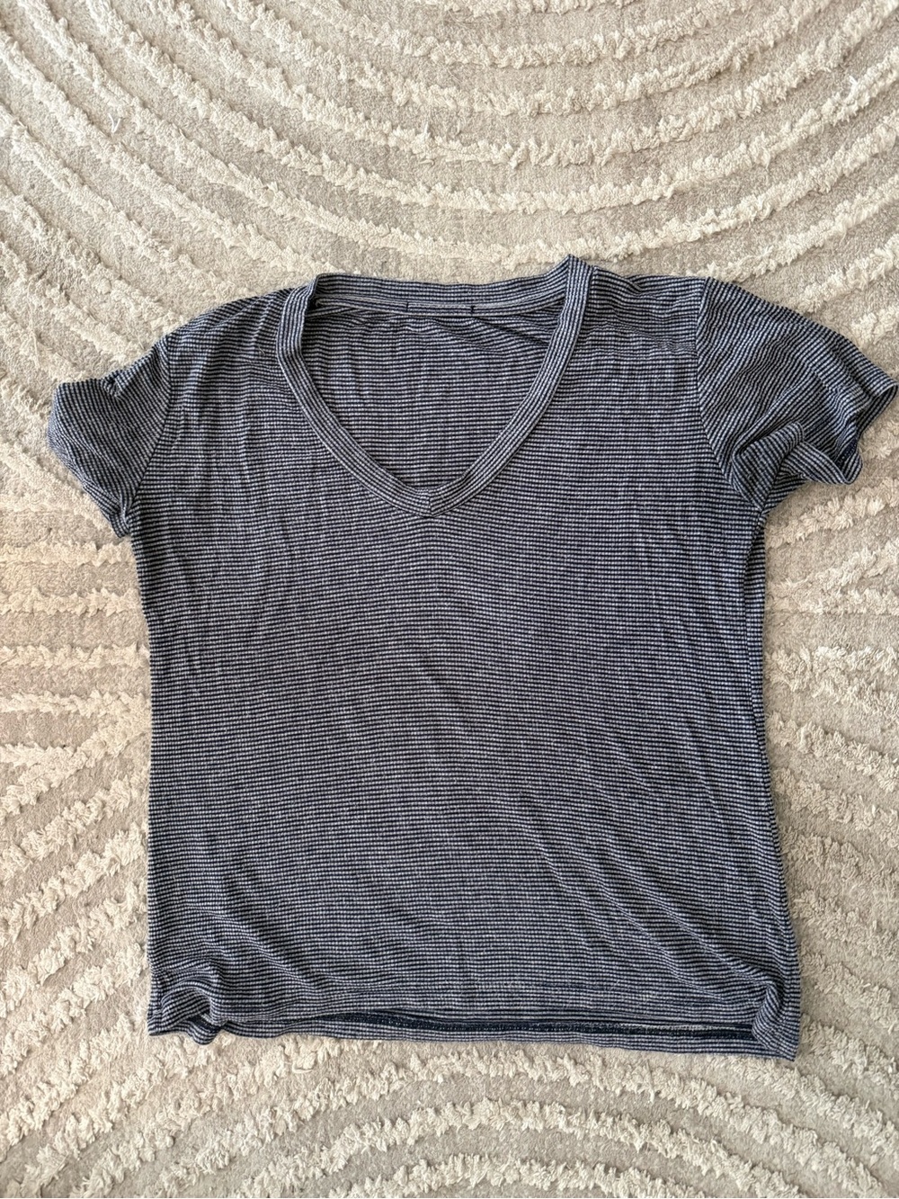 Brandy Melville Navy & White Thin Stripe V‑Neck Tee